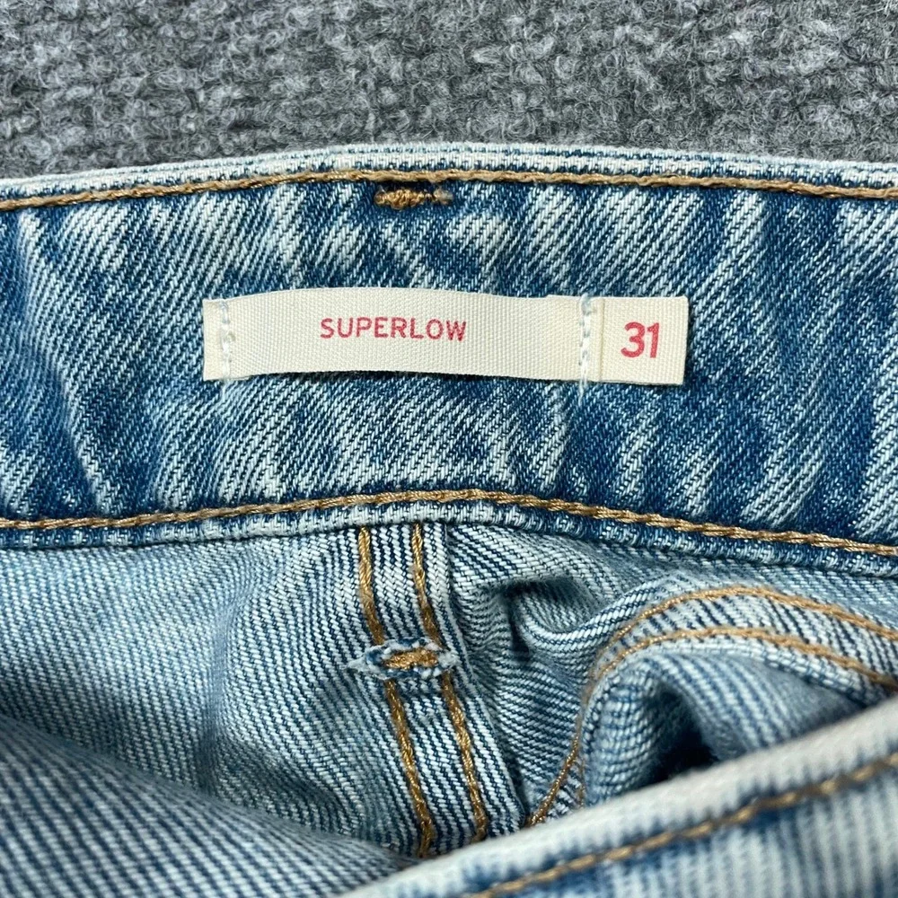 Levi's Superlow Wide Leg Jeans Womens 31 Light Wash Blue Low Rise 100% Cotton - Picture 8 of 13